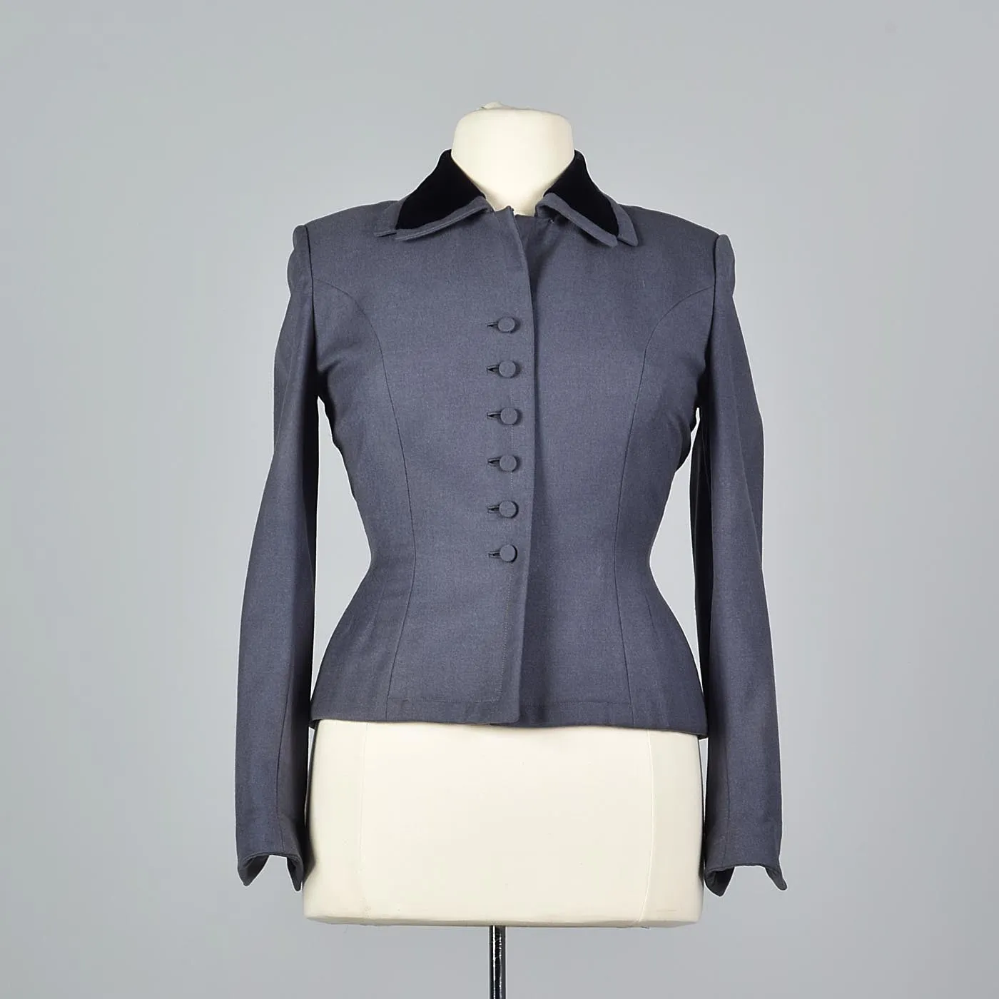 1950s Hourglass Gray Wool Jacket with Velvet Collar