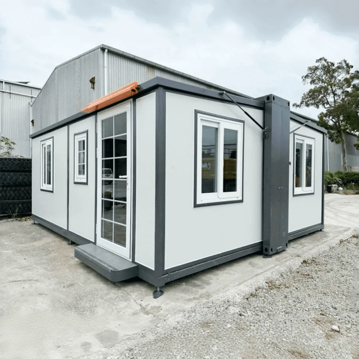 20x15 ft Tiny Home, Expandable Prebuilt Home