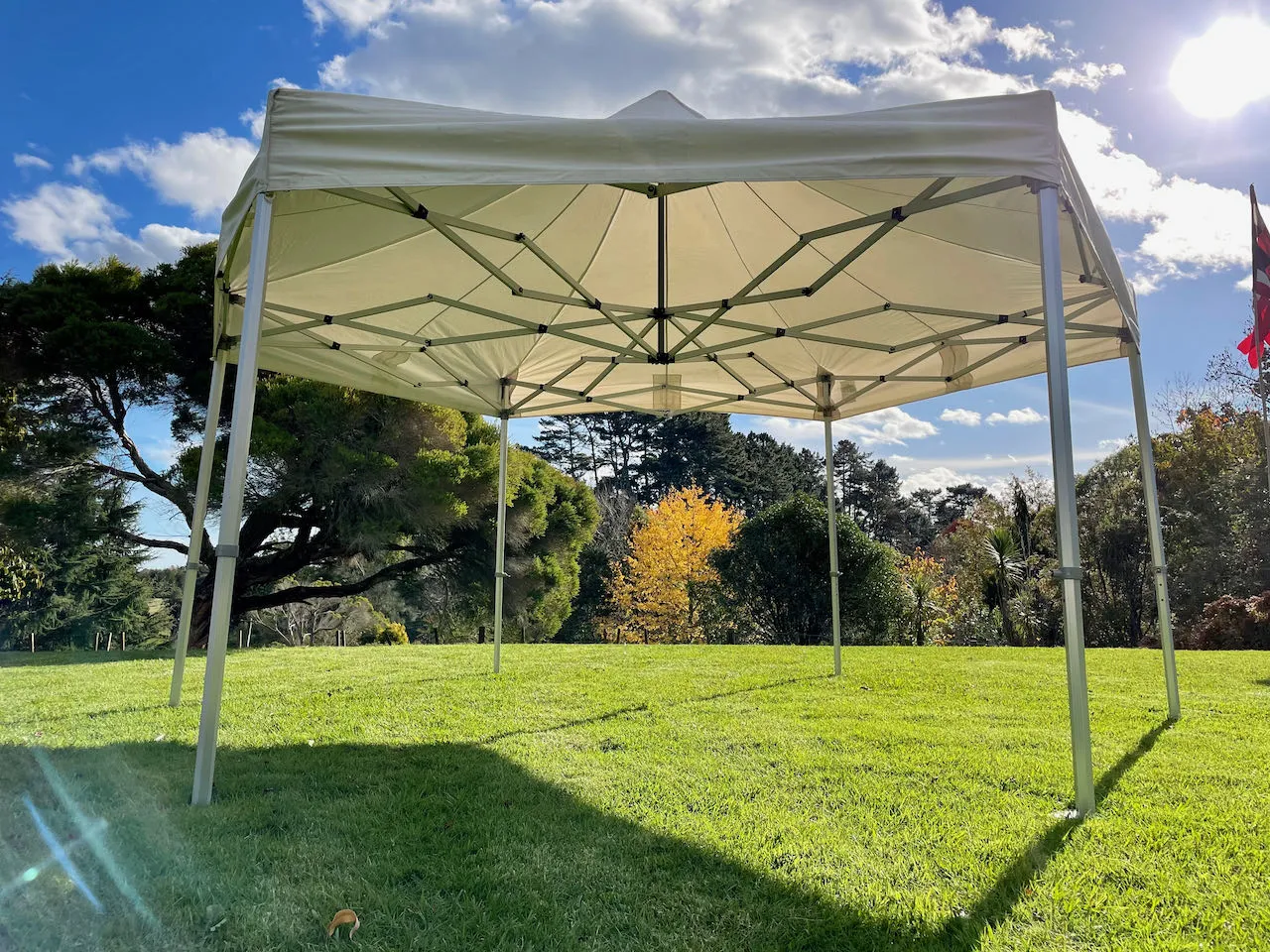 2x2x2m Hexagon Marquee = 10m2