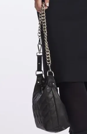 8913  Quilted Chain Bag