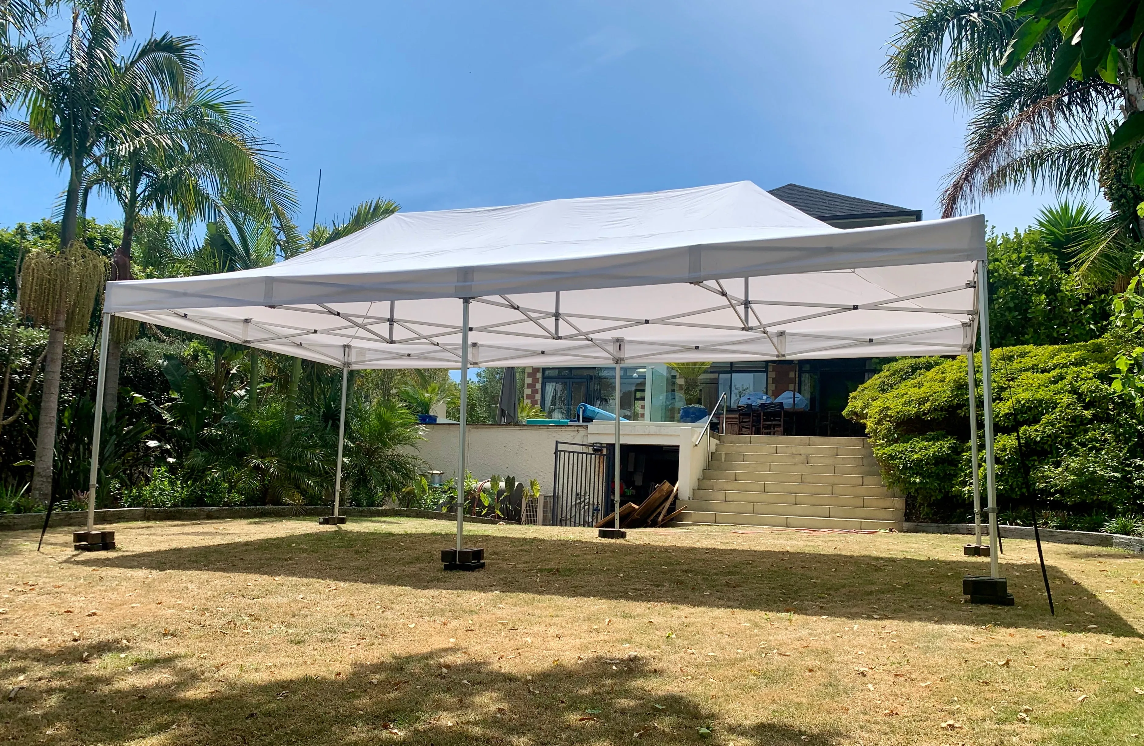 8x4m KNE Marquee = 32m2