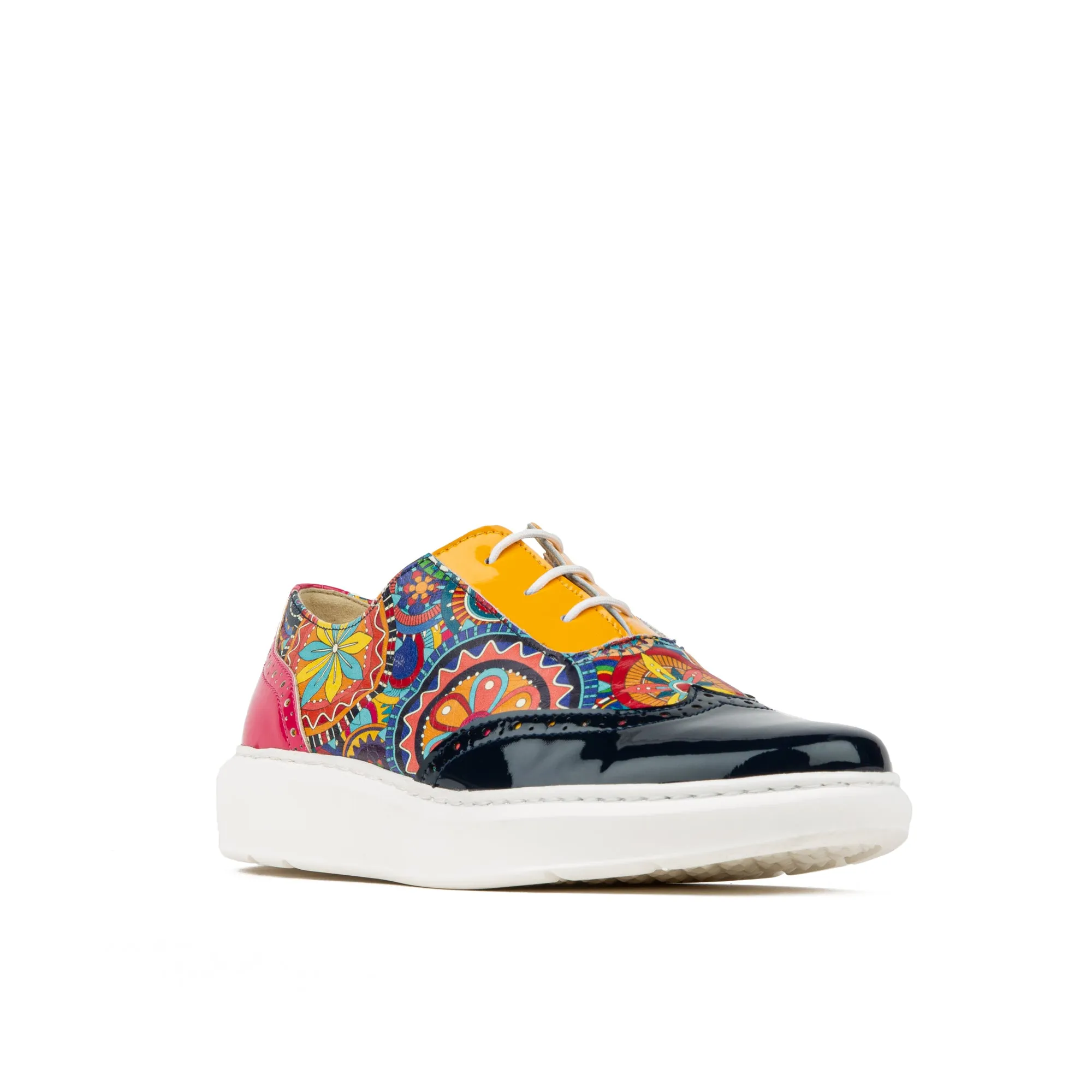 Colorado - Multi Signature - Women's lightweight EVA sole trainer with brogue details