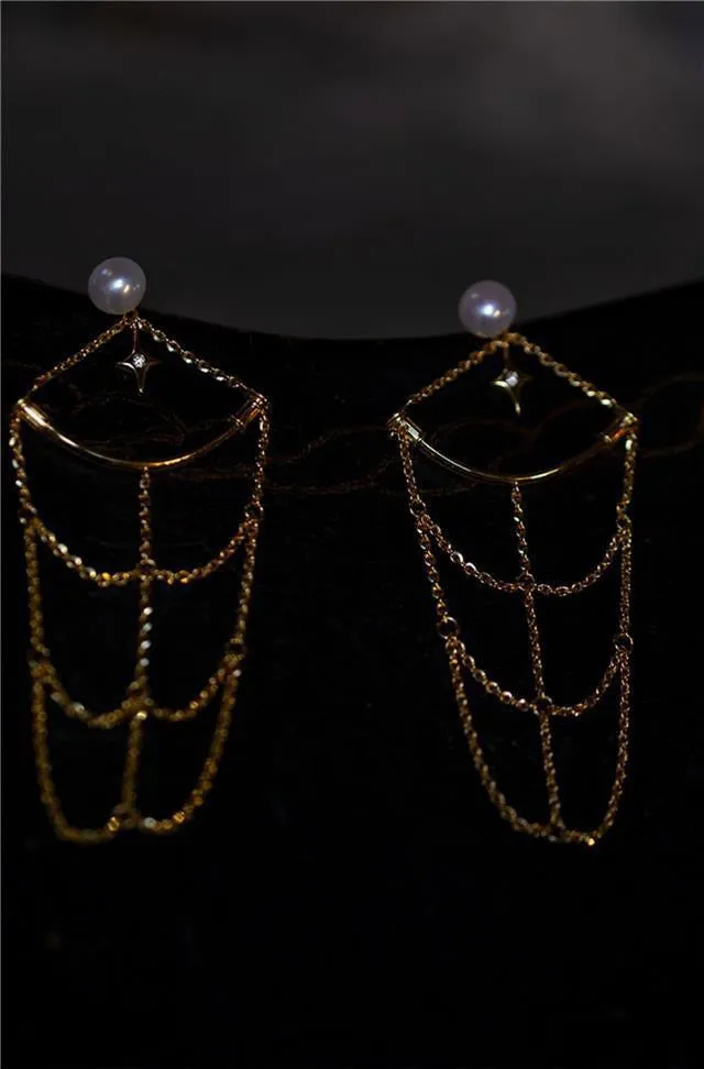 Pearl and Gold Chain Dangle Earrings