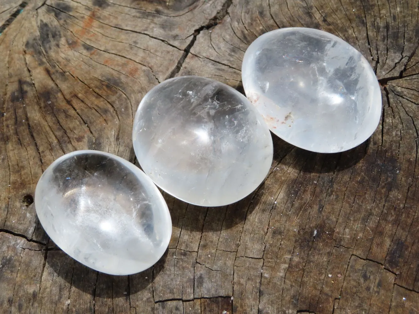 Polished Quartz Palm Size Galet / Palm Stones x 12 From Madagascar