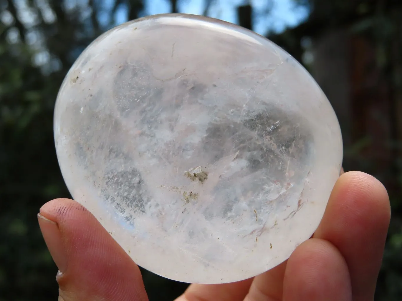 Polished Quartz Palm Size Galet / Palm Stones x 12 From Madagascar