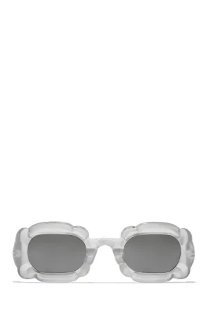 Pure Honey Unique Standout Frame Sunglasses - Grey