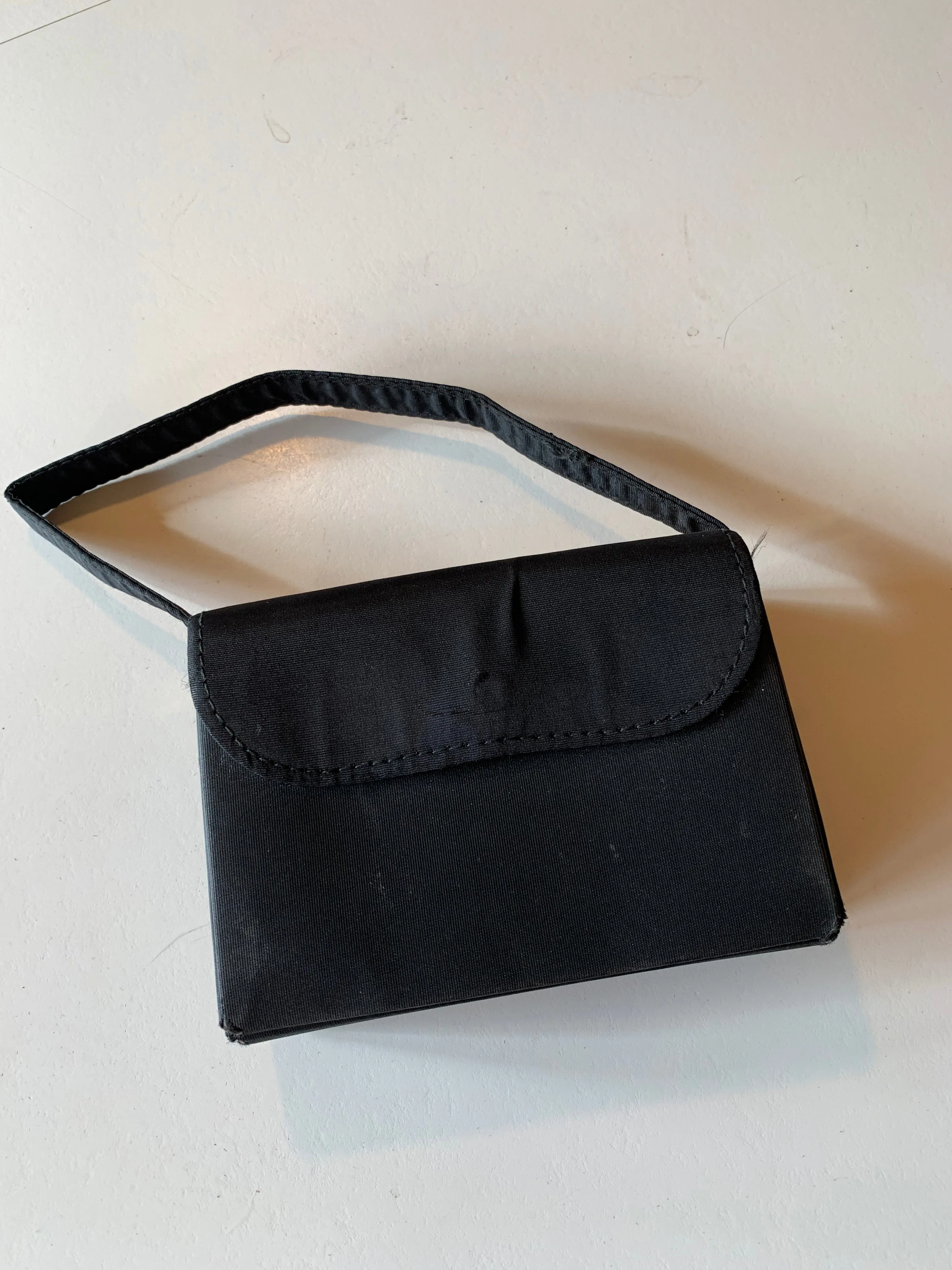 Volupte Compact Carry All in One Black Mini Bag Case circa 1940s